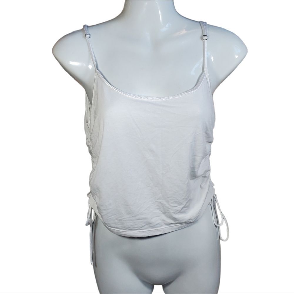 VICTORIAS SECRET spaghetti strap crop tank M